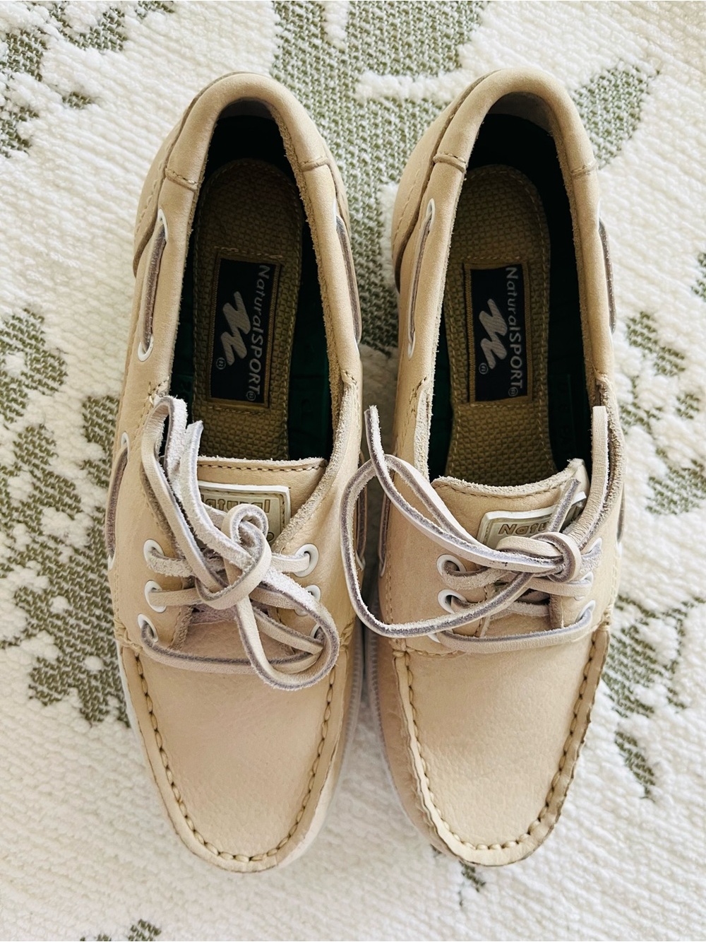 Natural Sport women's Beige Boat Shoes size 5